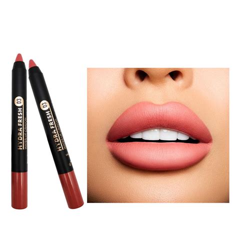 glossy lip pen rouge bordeaux